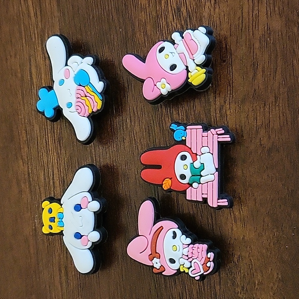 Melody and Friends Crocs Accessories  Set of 5